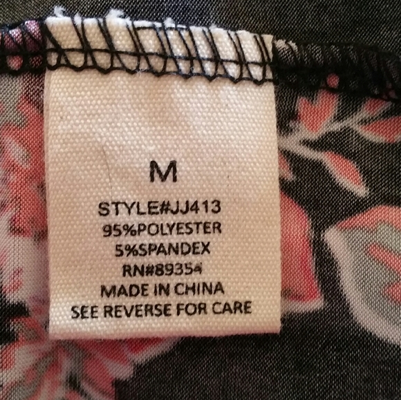 No Comment Long Floral Print Dress With Built-in Shorts Front Slit Size Medium - Picture 11 of 11